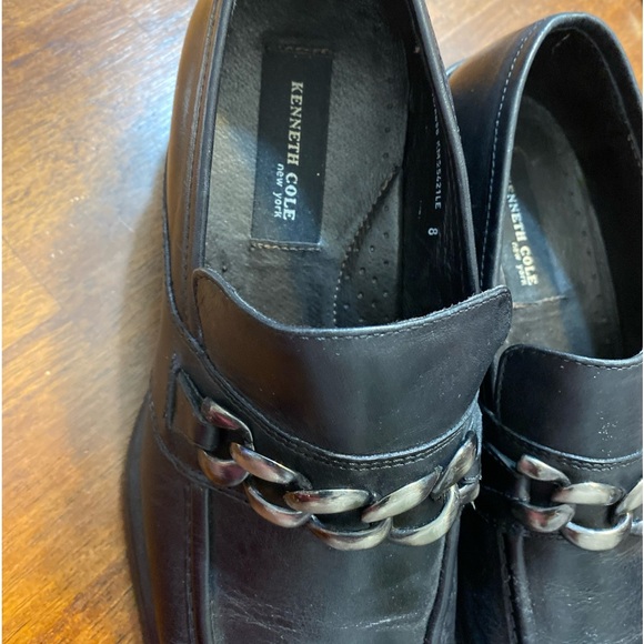 Kenneth Cole Leather Loafers with chain detail men’s size 8, black - Picture 3 of 11